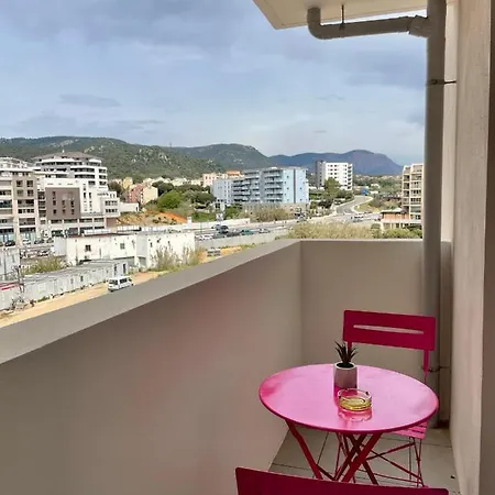 Neuf A 10min & Centre-ville + Garage Apartman